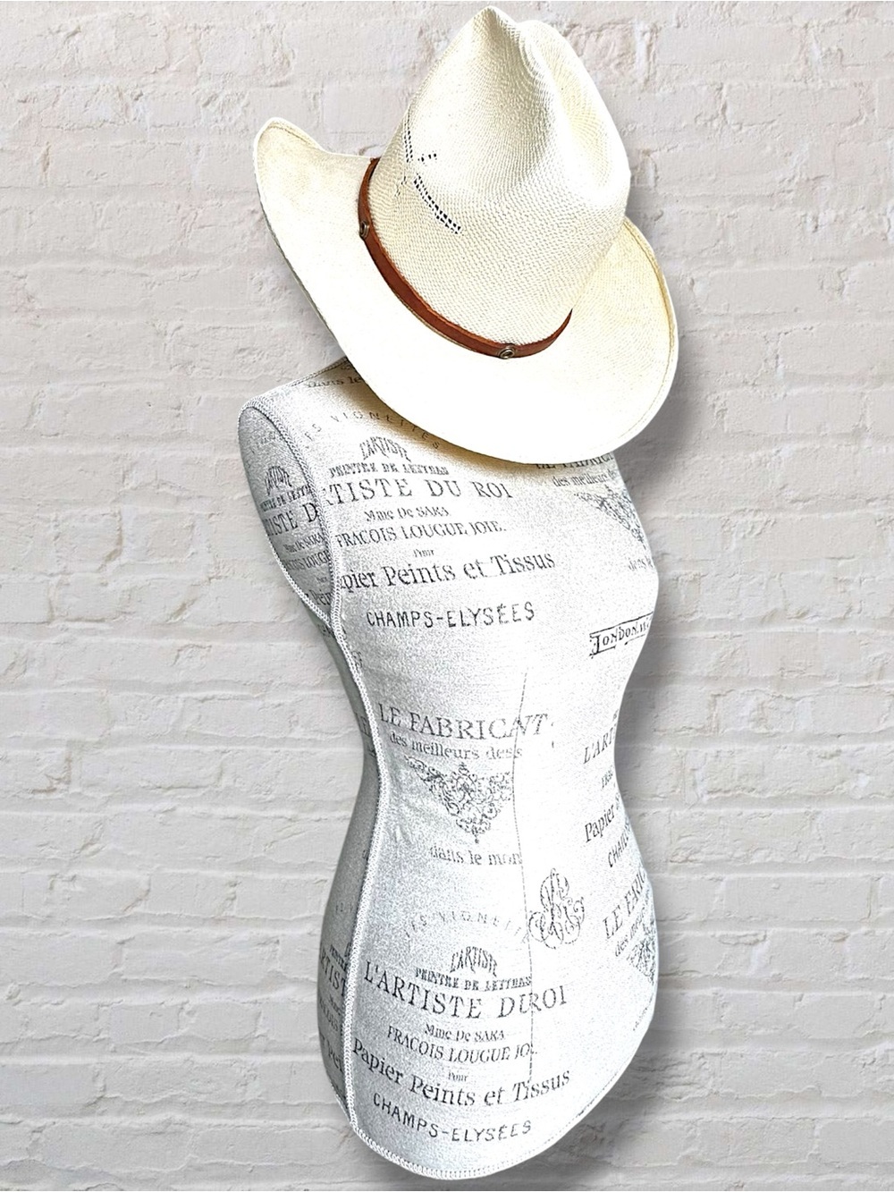 White Straw Cowboy Hat - Lone Star Hats Vented Size 7 Western